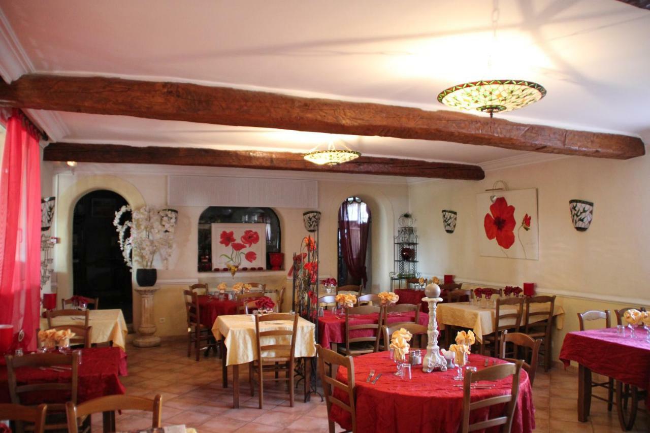 Le Provencal Hotel Aups Exterior foto
